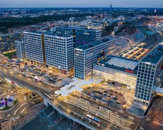 Modern 1BR with Huge Balcony Above Mall of Tripla - Helsinki