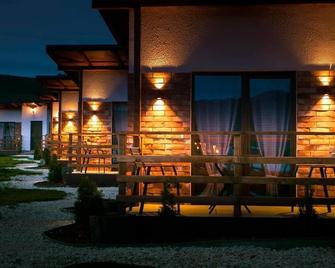 Danube Village Resort - Berzasca - Edificio