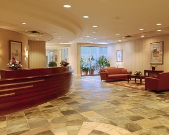 TownePlace Suites by Marriott Oshawa - Oshawa - Lobby