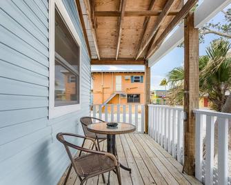 1030 Second Street home - Fort Myers Beach - Balcony
