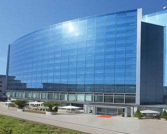 Holiday Inn Cottbus by IHG - Cottbus - Building