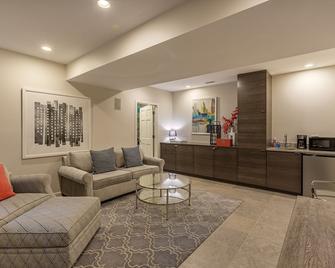 Pet Friendly! Charming And Cozy - Close To Depaul And Public Transit Apts - Chicago - Sala de estar