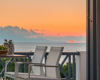 Aegean Paradiso Vacation Club - 'Adults Only' - Azolimnos - Balkón
