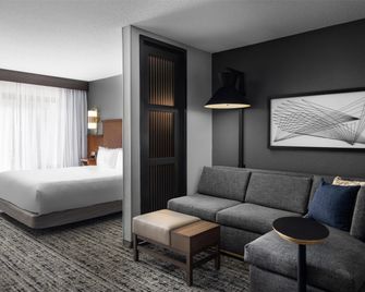 Hyatt Place Indianapolis Airport - Indianapolis - Sovrum