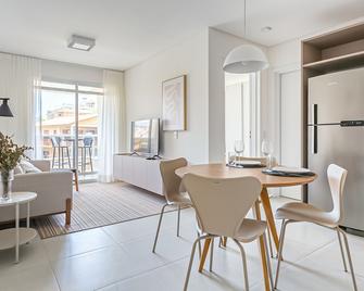 Cannes Club Residence a 200m da praia - Ingleses do Rio Vermelho - Florianopolis - Dining room