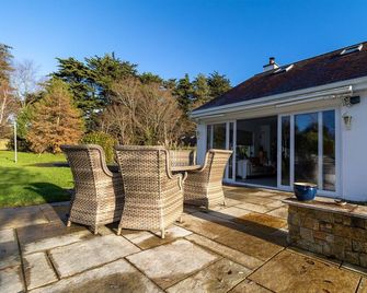 Brittas Bay Holiday Village - Avoca - Patio