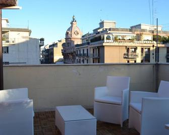 Gatto Bianco le Dimore - Bari - Balkong