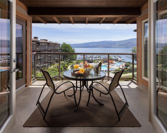 The Cove Lakeside Resort - West Kelowna - Balcón