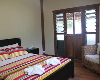 Private Beach front House - Aore Island - Bedroom