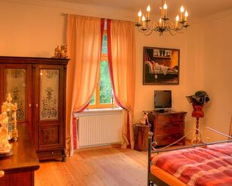 Domizil Adler - Dresden - Schlafzimmer