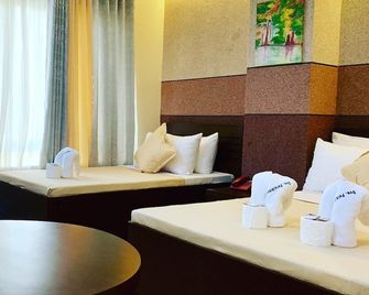 Davao Persimmon Suites - Dávao