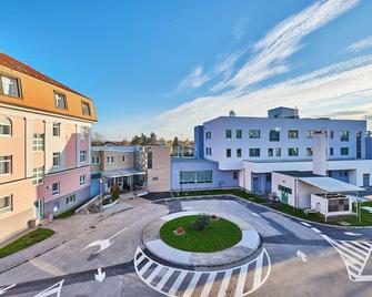 Hotel Europa - Karlovac - Gebäude