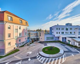 Hotel Europa - Karlovac - Gebäude
