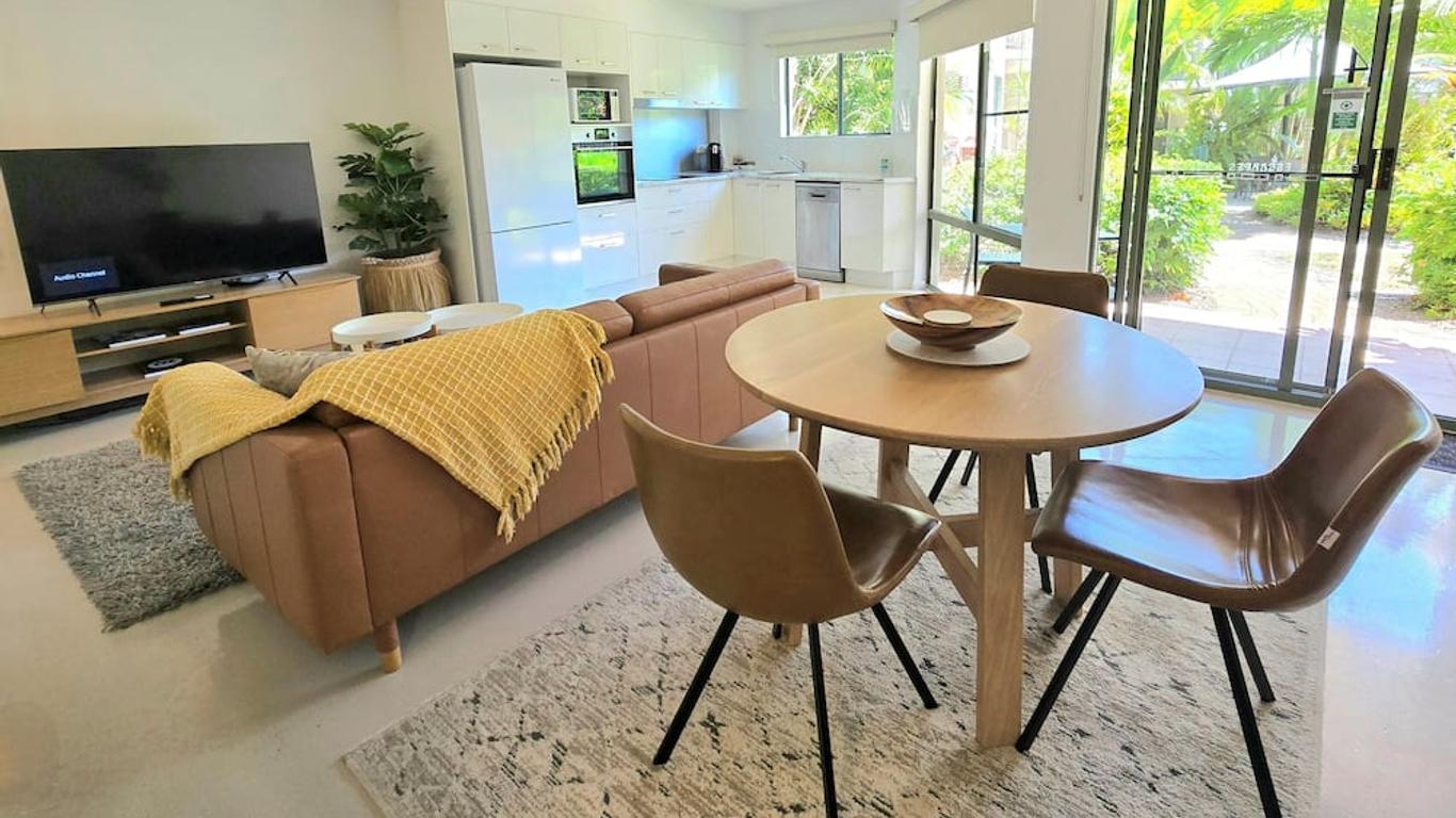 Noosa River Retreat
