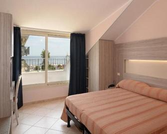 Hotel Concorde - Cesenatico - Habitación