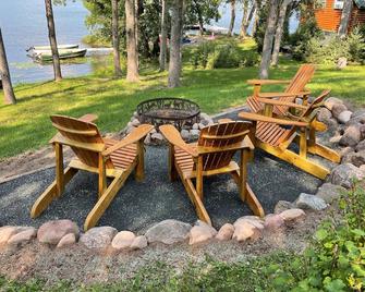Gathering Place Resort & Lodge - Birchwood - Patio