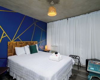 Vieques Tropical Guest House - Vieques