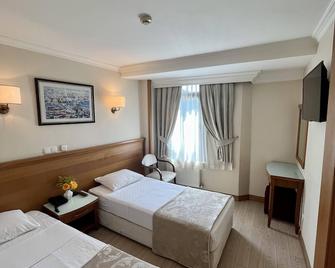 Yavuz Hotel - Istanbul - Schlafzimmer