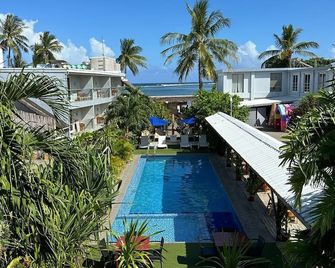 Reef Beach Resort - General Luna - Piscine