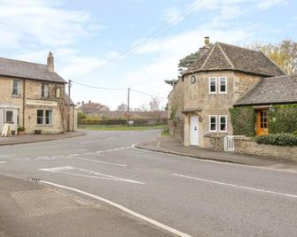 Pike Cottage - Badminton