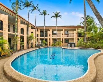 Oasis Inn Apartments - Cairns - Pool