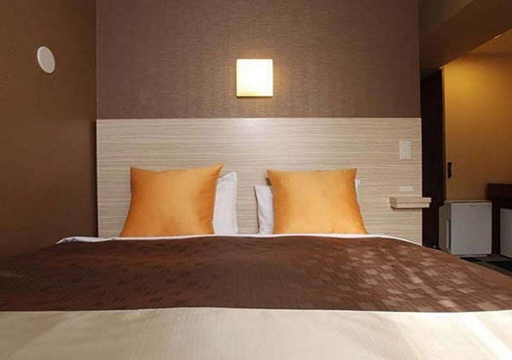 هوتل 1-2-3 ناجويا مارونتشي