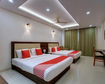 Hotel Ambika International Byndoor - Baindur - Bedroom