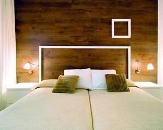 Hotel Villamor - Denia - Bedroom