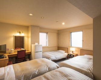 Oka Hotel - Kanazawa - Bedroom