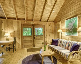 Rustic Cabin With Squam Lake Access And - Holderness - Huiskamer