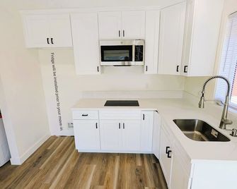 Central Location: Sofi, Intuit, Youtube, Beach - Inglewood - Küche