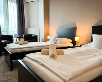 Hotel Modena - Bratislava
