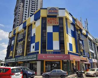 Sun Inns Dmind Seri Kembangan - Seri Kembangan - Building