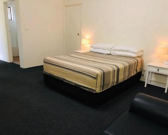 Campbelltown Colonial Motor Inn - Campbelltown - Camera da letto