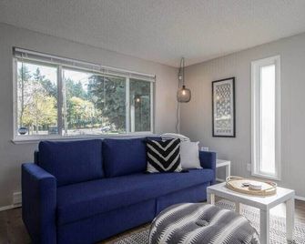 #stayinmydistrict Vancouver Near Shopping & Dining - Vancouver - Sala de estar