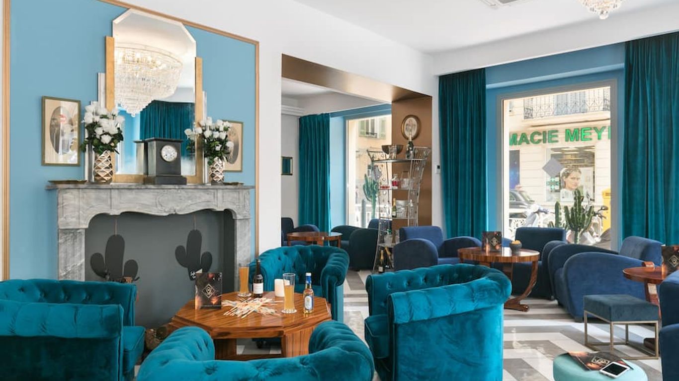 The Jay Hotel by HappyCulture