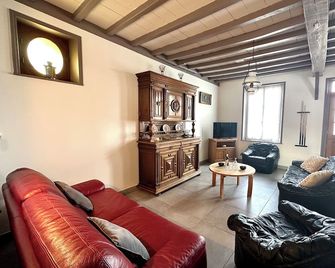 Gite Le Chauffour -Calme-Famille-Wifi-Bi - Rue - Salon