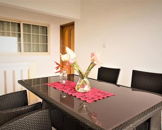 Apartment Horizon Beau Vallon - Beau Vallon - Dining room