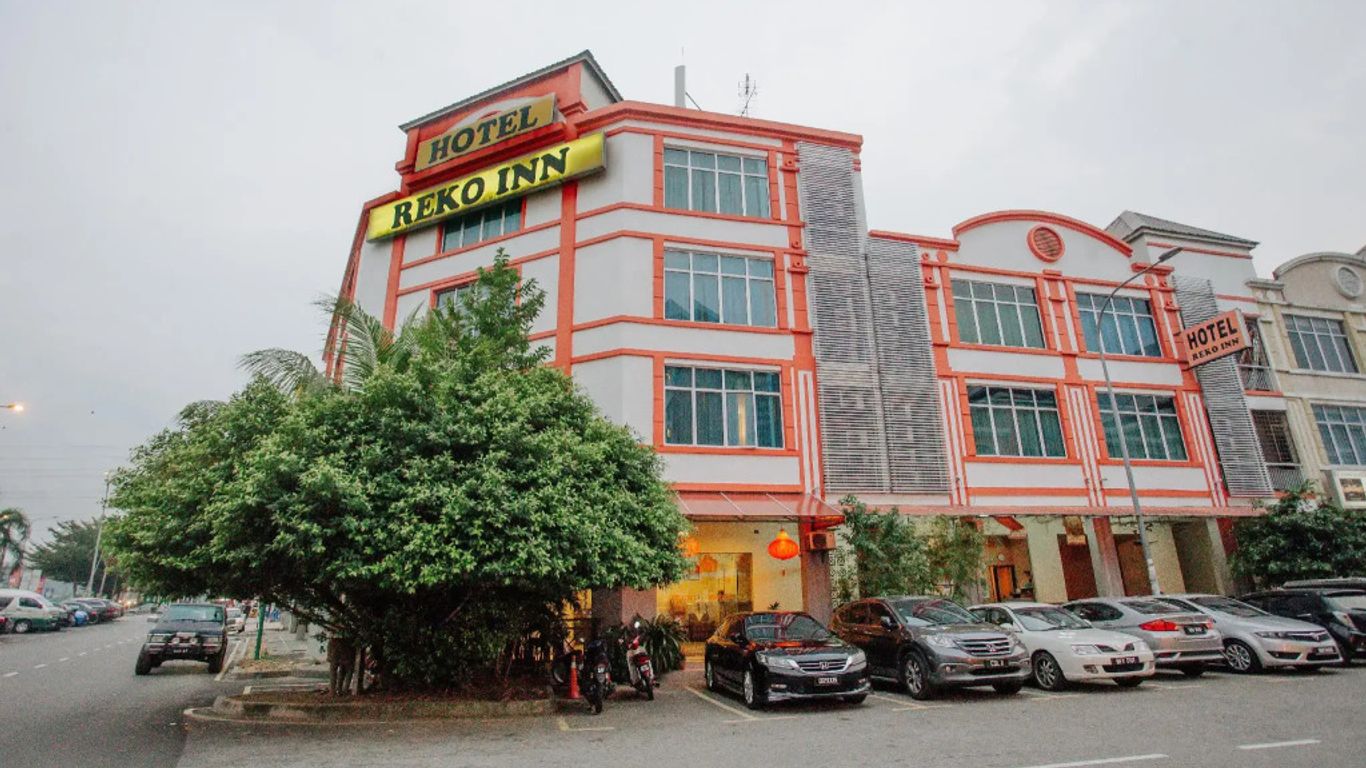 Hotel Reko Inn