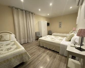 Hostal Orleans - Barcelona
