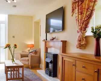 Ghillie Cottage - Cockermouth - Living room