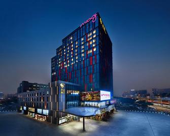 Moxy Nanjing Jiangning - Nanjing - Building