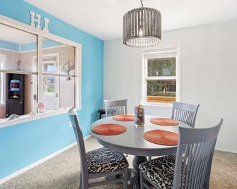 8635 - High on the Hill - Frisco - Dining room