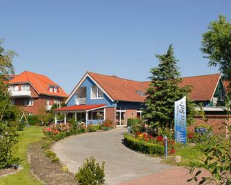 Hotel-Pension Altes Siel - Bensersiel - Bâtiment