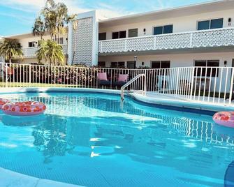 Fernando Flats - Palm Beach Shores - Piscine