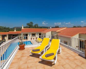 Ideal for large groups! 4 B&B with 7 en suite rooms and all modern comfort - Sao Bartolomeu de Messines - Balkon