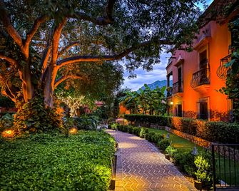 Hacienda de Los Santos - Alamos - Outdoor view