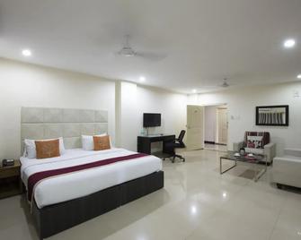 At Home Suites - Hyderabad - Bedroom