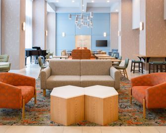 Hampton Inn & Suites Redding - Redding - Aula