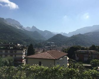 B & B La Marmifera - Carrara - Vista esterna